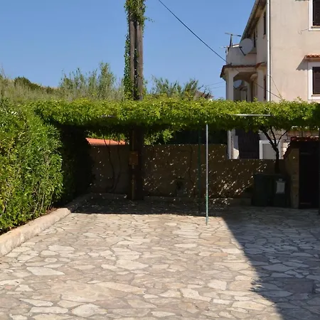 Lora Apartament *