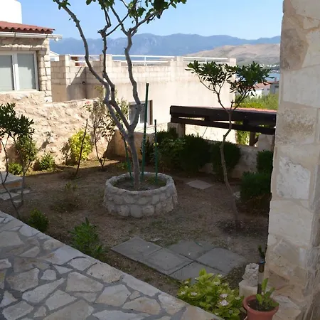 Apartment Lora Pag Town
