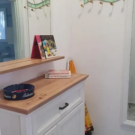 Apartment Lora
